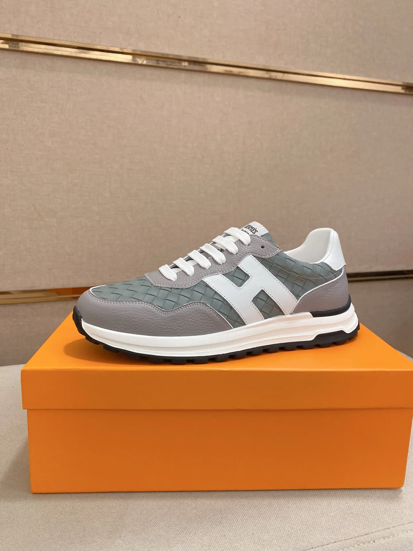 Men's clothing and shoes💰: 400💰《HERMES》【Original order·Version】Hermès; top 🔝purchasing agent🔍🔍men's latest 🇺🇸 counter sales simultaneously, imported from Italy original ▲▲cowhide ▲▲ (highlighting the high End, Nobility, Grade) Exquisite workmanship (Imported water-dyed sheepskin lining from Italy) Sole: Original sole provided by the original factory, ⚠️Exclusive double-layer activity, TPR, molded outsole; super comfortable Code number: 38-44